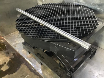 Steering knuckle LIEBHERR