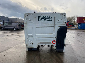 Cab chassis truck Renault Premium Cabine: picture 5