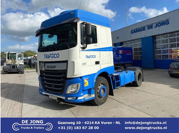 Tractor unit DAF XF 106 440