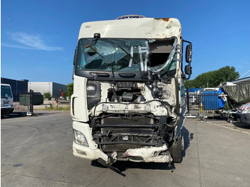 Tractor unit DAF XF 106.460 SC / Damaged / Stand Airco: picture 2 Tractor unit DAF XF 106.460 SC / Damaged / Stand Airco: picture 2
