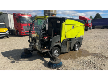 Road sweeper JOHNSTON