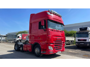 Tractor unit DAF XF 530