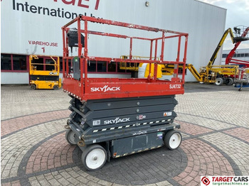Scissor lift SKYJACK