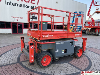Scissor lift SKYJACK