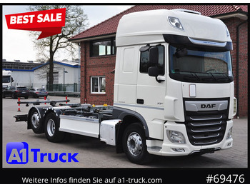 Container transporter/ Swap body truck DAF XF 480