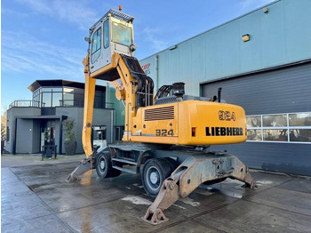Waste/ Industry handler Liebherr A 924 C: picture 3 Waste/ Industry handler Liebherr A 924 C: picture 3