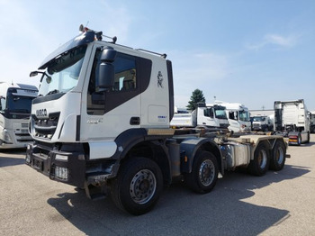 Hook lift truck IVECO