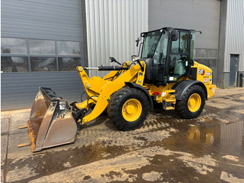 Wheel loader Caterpillar 908M: picture 2