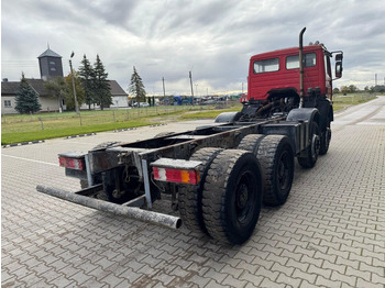 Cab chassis truck Mercedes-Benz 3234: picture 3