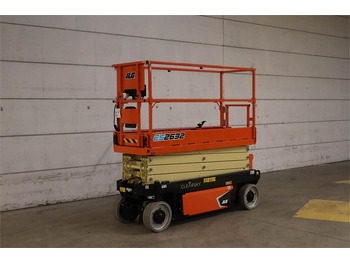 Scissor lift JLG 2632ES: picture 4