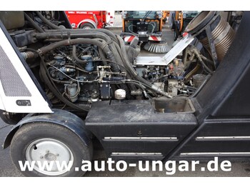Road sweeper Mathieu Yno Azura 2 Hydrostat 4-Rad Lenkung: picture 5