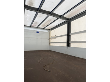 Curtainsider truck Mercedes-Benz Arocs 1827 AK 4X4 Ex-: picture 3