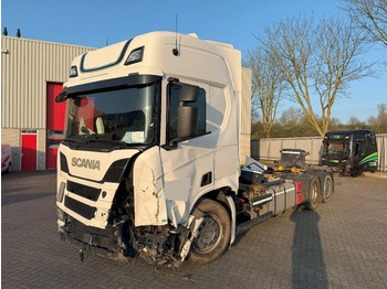 Container transporter/ Swap body truck SCANIA R 450