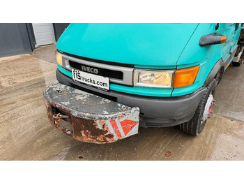 Flatbed van Iveco Daily 65 C15 stake body - Hiab 045-3 - 7.5M: picture 2 Flatbed van Iveco Daily 65 C15 stake body - Hiab 045-3 - 7.5M: picture 2