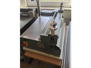 Binding machine