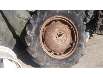 Wheel and tire package MASSEY FERGUSON
