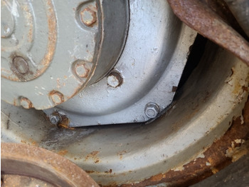 Wheels and tires MASSEY FERGUSON