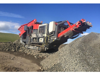 Mobile crusher SANDVIK