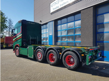 Container transporter/ Swap body truck Volvo FH 500 8x2 Euro 6 Netherlands truck: picture 4