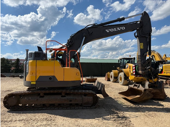 Crawler excavator Volvo ECR 235 EL: picture 5
