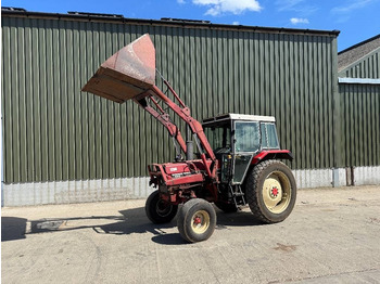 Farm tractor INTERNATIONAL
