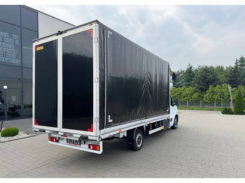 Curtain side van Renault Master: picture 4