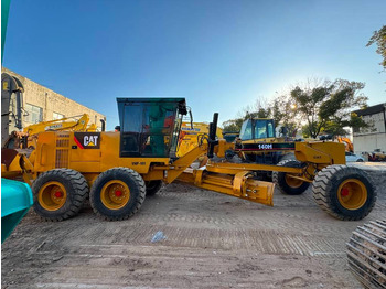 Grader CATERPILLAR 140H
