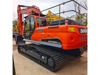 Crawler excavator DOOSAN DX300