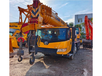 All terrain crane XCMG QY50