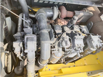 Crawler excavator KOMATSU PC400-8R: picture 4