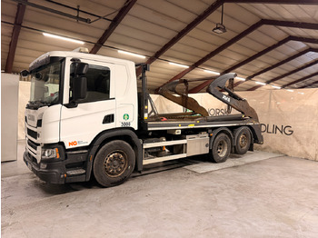 Skip loader truck SCANIA P 410