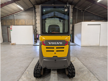 Mini excavator Volvo ECR18D: picture 3