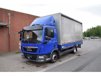 Curtain side van MAN