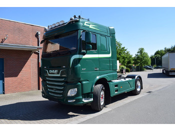 Tractor unit DAF XF 530