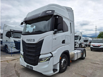 Tractor unit IVECO