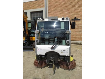 Road sweeper Bucher CC 2020: picture 2 Road sweeper Bucher CC 2020: picture 2