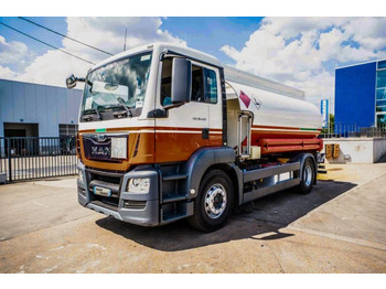 Tank truck MAN TGS 18.400