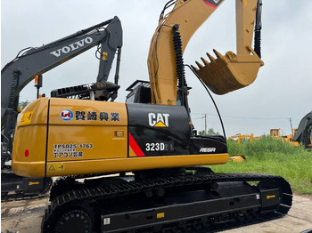 Crawler excavator CATERPILLAR 323D