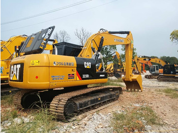 Crawler excavator CATERPILLAR 323D