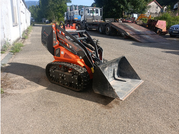 Compact track loader Cast Loaders Worky Trax WX22: picture 2