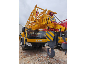 Mobile crane XCMG QY70K QY70KC XCT70 70T Used Truck Crane: picture 2