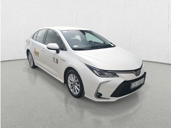 Sedan TOYOTA