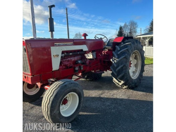 Farm tractor INTERNATIONAL