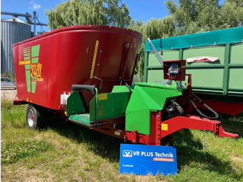 Forage mixer wagon STRAUTMANN