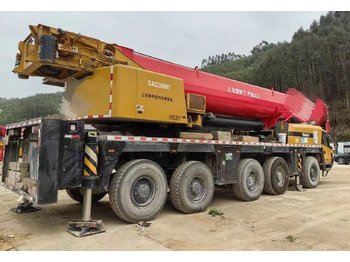 Mobile crane SANY
