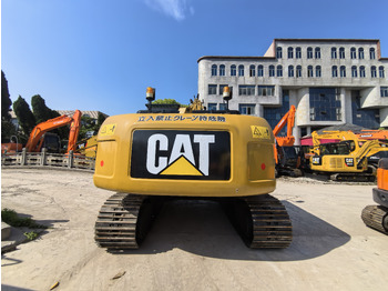 Crawler excavator CAT320D: picture 4