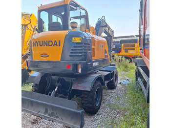 Wheel excavator HYUNDAI
