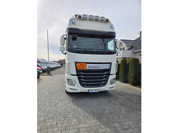 Tractor unit DAF XF 460