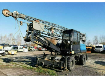 Mobile crane SENNEBOGEN