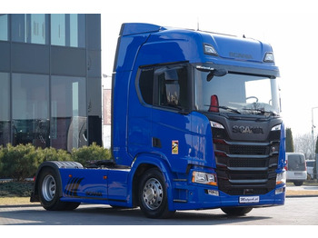 Tractor unit SCANIA R 450